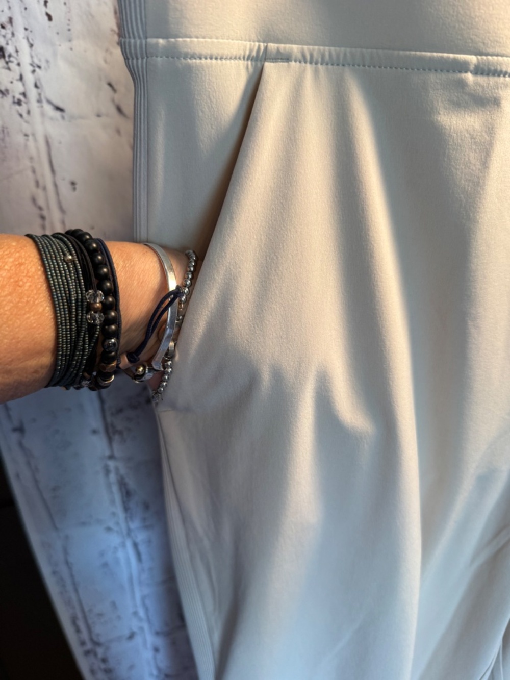 *NWOT* Athleta Brooklyn Mid-rise Ankle Pant. Size 10/T. Color Abalone. - Picture 7 of 12